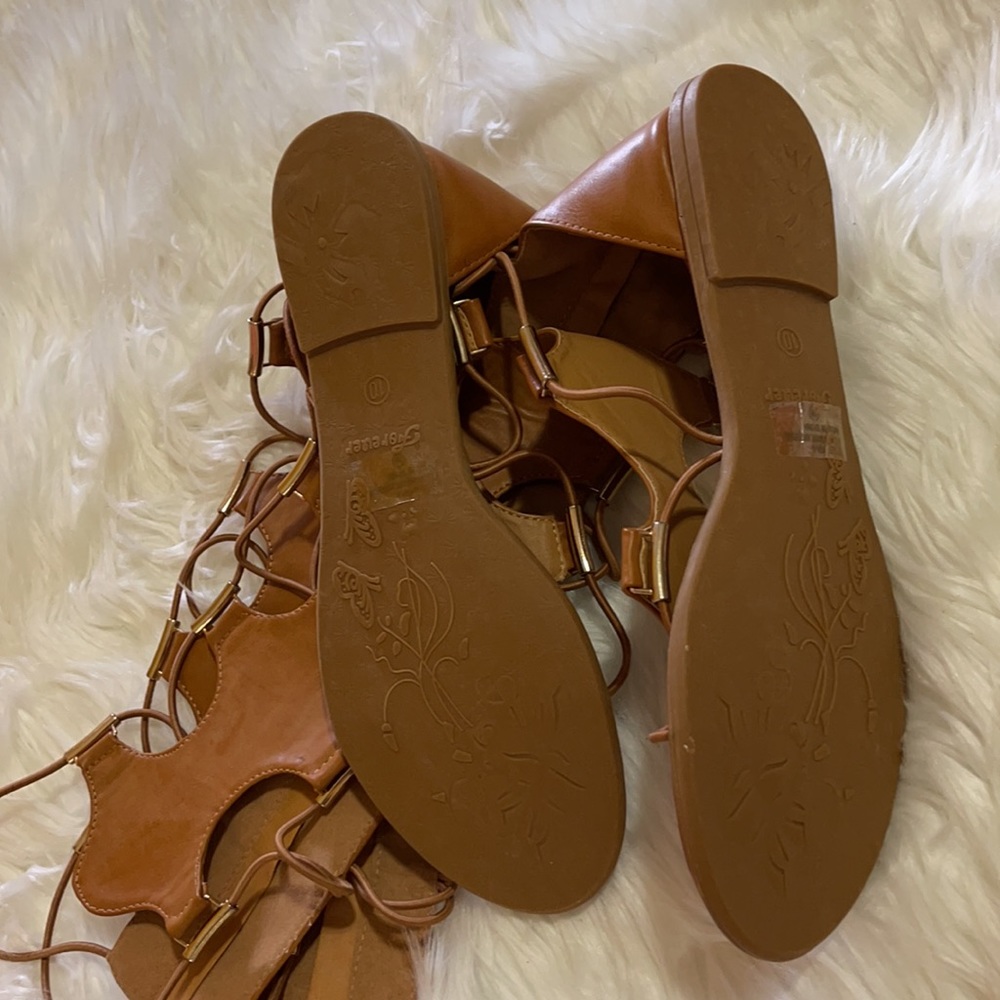 Sandals - Picture 4 of 4